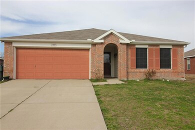 Front view of this 3-2-2 in Country Ridge Estates