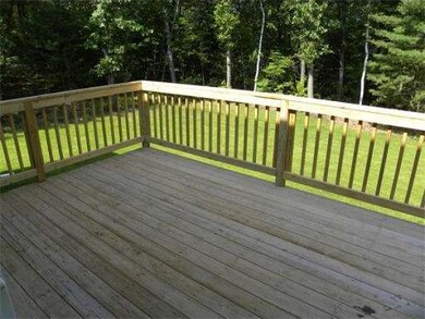 27 Daisy Ln, Ludlow, MA 01056 - photo 5