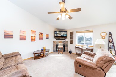 1150 NW 21st Place, Redmond, OR 97756 - photo 4