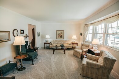 1202 Ravenswood Dr, Lansing, MI 48917 - photo 3