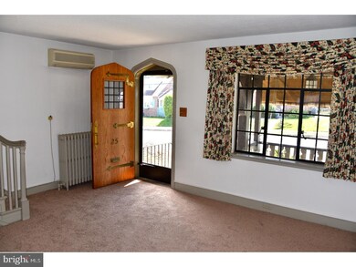 25 Butter Ln, Reading, PA 19606 - photo 4