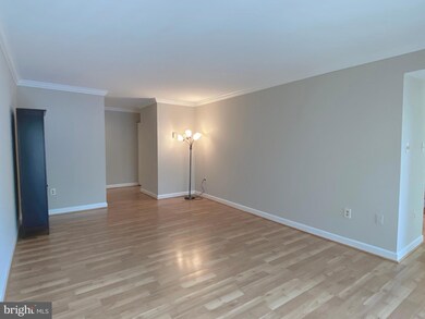 3115 Buccaneer Ct unit 201, Fairfax, VA 22031 - photo 6