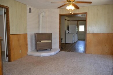 732 SW Burgess St, Grants Pass, OR 97526 - photo 7