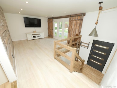 35 Junard Blvd, Port Jefferson Station, NY 11776 - photo 4