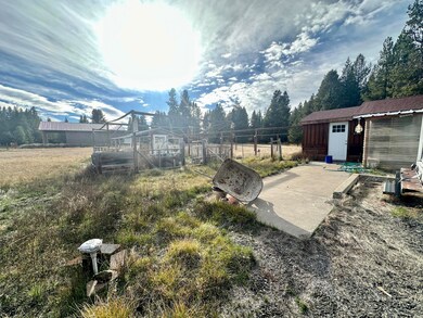 17083 Azusa Rd unit 9, Bend, OR 97707 - photo 5