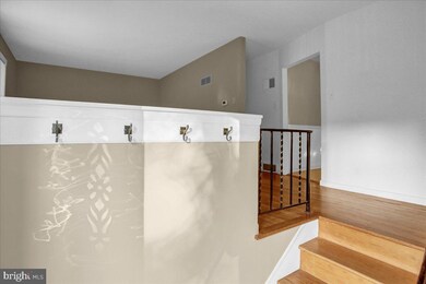 1809 Scindo Ct, Reading, PA 19604 - photo 5