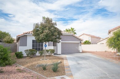 Welcome Home! Beautiful Curb Appeal & Extended 4 C
