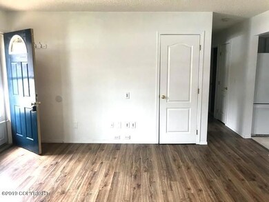 022-100287 Living Room Additional Angle