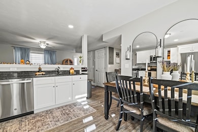 1139 Main St unit 4, Hanson, MA 02341 - photo 3