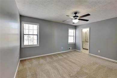 4304 Falcon Crest Dr, Flowery Branch, GA 30542 - photo 6