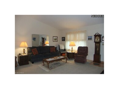 Vaulted ceiling in the spacious living room