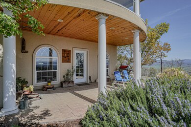 786 Mt Castle Dr, Eagle Point, OR 97524 - photo 3