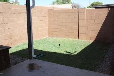 1050 S Stapley Dr unit 8, Mesa, AZ 85204 - photo 5