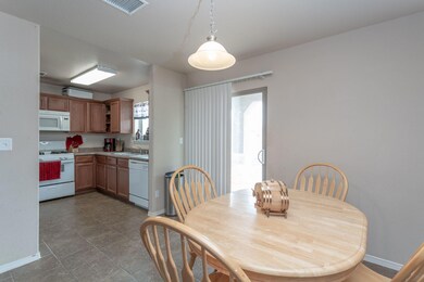 216 Flor Azucena Dr, Socorro, TX 79927 - photo 6