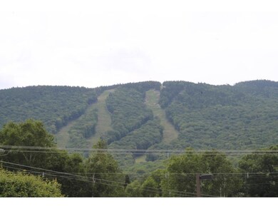 230 Main St unit 230, Lincoln, NH 03251 - photo 2