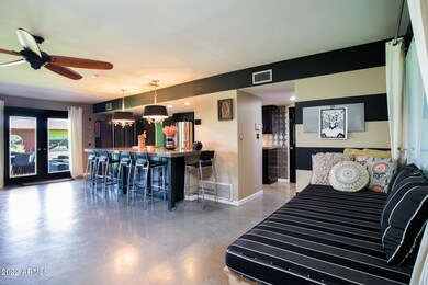3321 N 34th St___-24