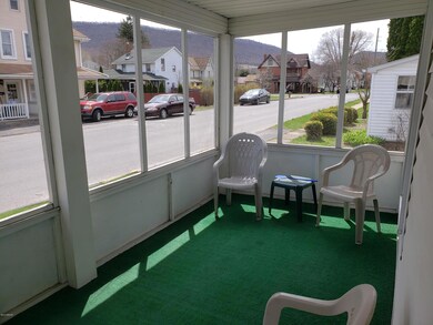 Screened Porch