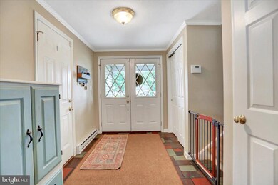 2947 Roosevelt Dr, Chambersburg, PA 17201 - photo 3