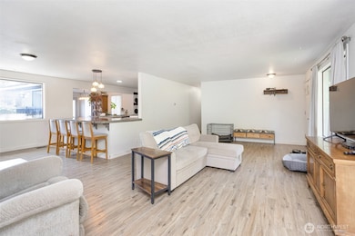 210 E 7th St, Waitsburg, WA 99361 - photo 3