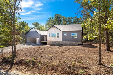 32 Cave Creek Ln