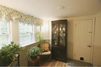 123 Bedford Rd, Lincoln, MA 01773 - photo 2