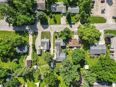 129 Center St, Elk Rapids, MI 49629 - photo 4