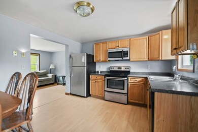 286-288 Butterworth Rd, Orange, MA 01364 - photo 7