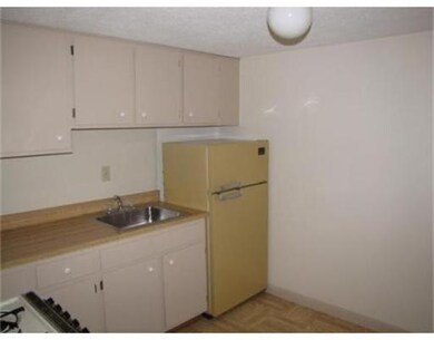 39 N Billerica Rd unit 4, Lowell, MA 01852 - photo 3