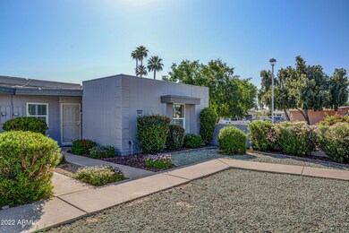 10522 W Palmeras Dr, Sun City, AZ 85373 - photo 2