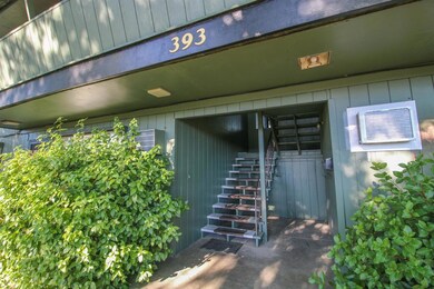 393 S 1st St, Central Point, OR 97502 - photo 4