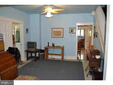 607 N 7th St, Perkasie, PA 18944 - photo 6