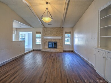 1800 W Fulton St, Broken Arrow, OK 74012 - photo 5
