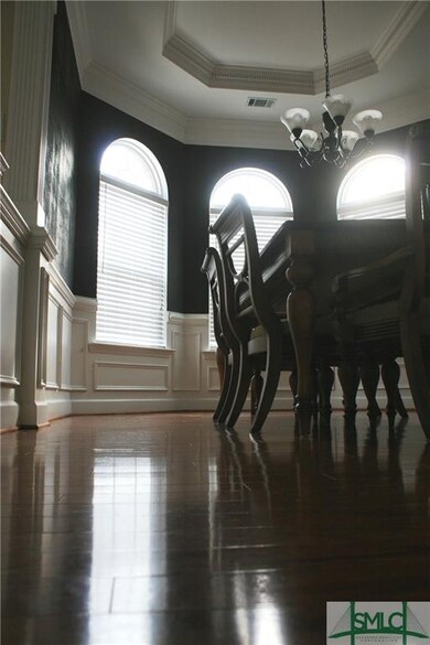Beautiful details of dining room.