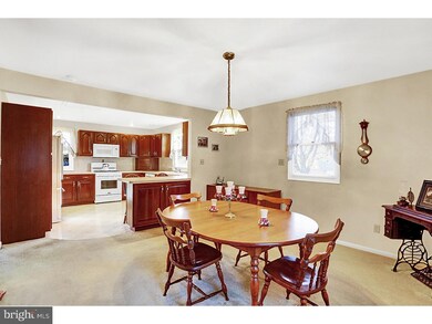 506 N Waverly St, Reading, PA 19607 - photo 7