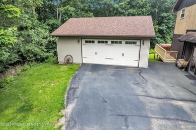 527 Forest Ln, Archbald, PA 18403 - photo 4