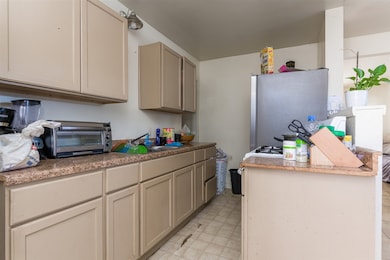 250 W Lincoln Ave, Escondido, CA 92026 - photo 5