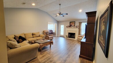 1242 Mac Duff Dr, Murfreesboro, TN 37128 - photo 5