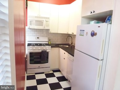 Woodley Condominium unit 309, Washington, DC 20009 - photo 6