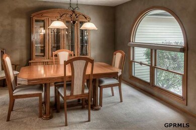 7812 Maui Cir, Papillion, NE 68046 - photo 5