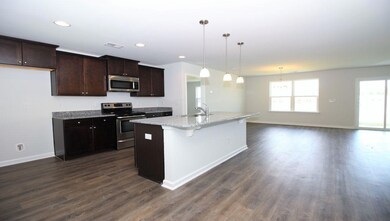 HUGE, Open Layout!