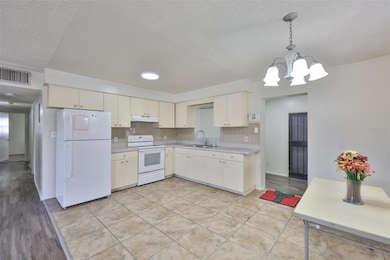 3504 E Frierson Ave, Tampa, FL 33610 - photo 6