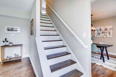 892 Kennet Ct Columbus OH-small-005-6-Fo