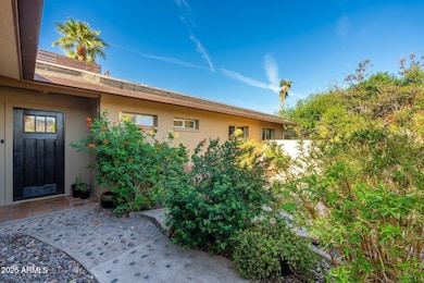 2712 E Mountain View Rd - 04