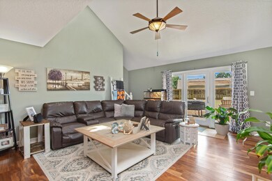 147 West Old Mill Way-03
