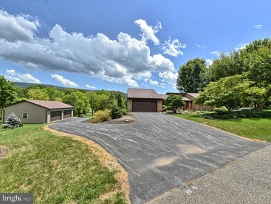 21614 Horseshoe Ln, Hagerstown, MD 21742 - photo 4