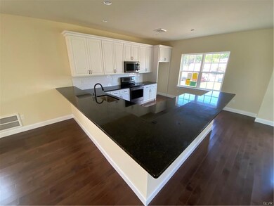 4738 Main St, Whitehall, PA 18052 - photo 4