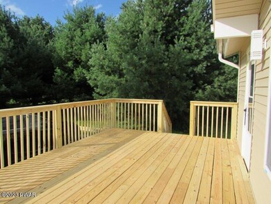 102 Overlook Ln, Hawley, PA 18428 - photo 6