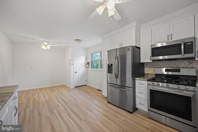 39 Riverview Ave, West Deptford, NJ 08086 - photo 4