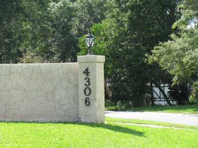 4306 Smugglers Way, Jacksonville, FL 32210 - photo 2