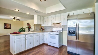 Eat in kitchen